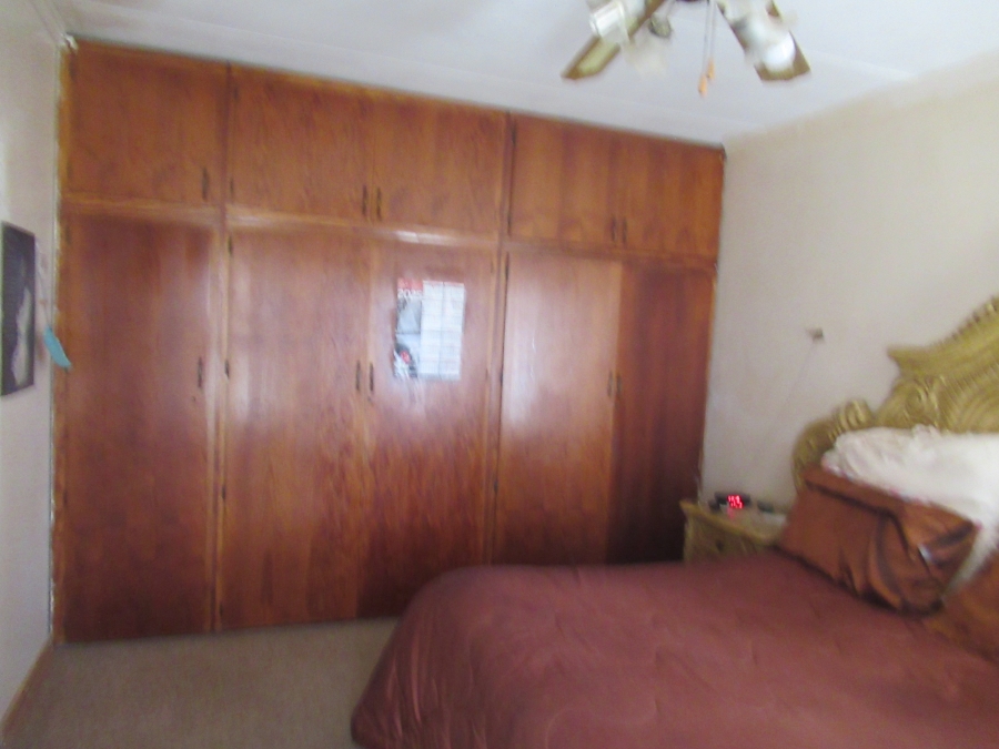4 Bedroom Property for Sale in Riebeeckstad Free State